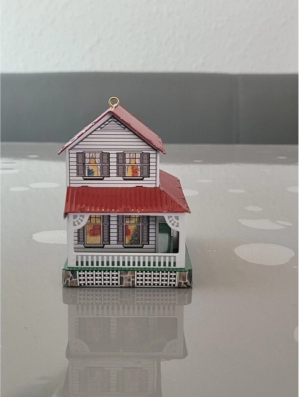 Vtg Hallmark keepsake 1999 Farm House Town & country Tin Christmas ornament Mint